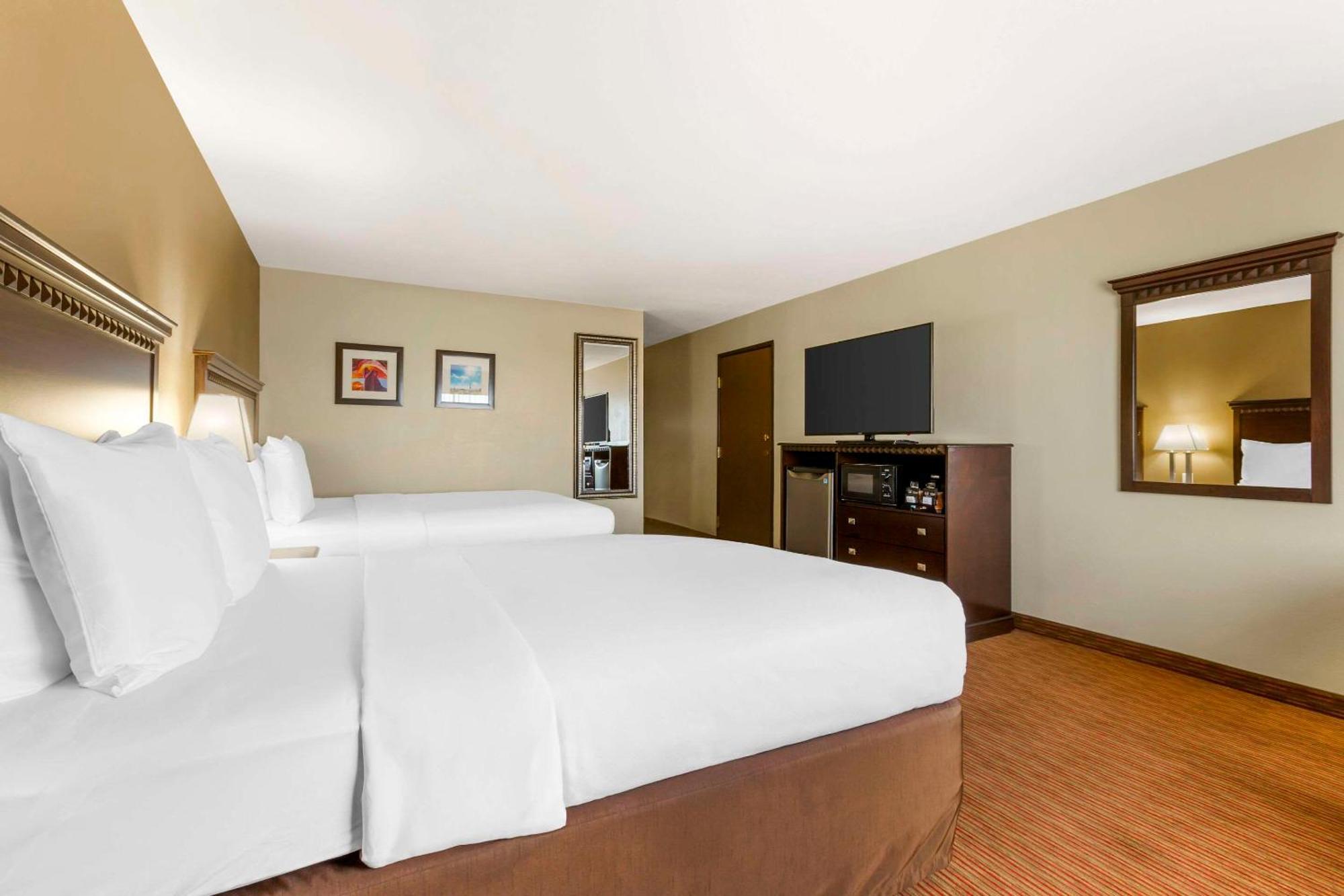 Comfort Inn West Phoenix At 27Th Ave And I-I0 מראה חיצוני תמונה