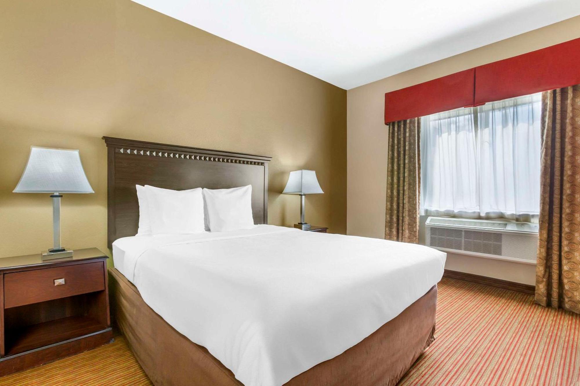 Comfort Inn West Phoenix At 27Th Ave And I-I0 מראה חיצוני תמונה