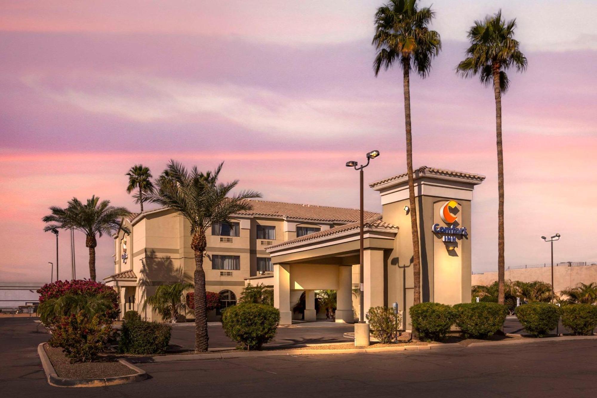 Comfort Inn West Phoenix At 27Th Ave And I-I0 מראה חיצוני תמונה