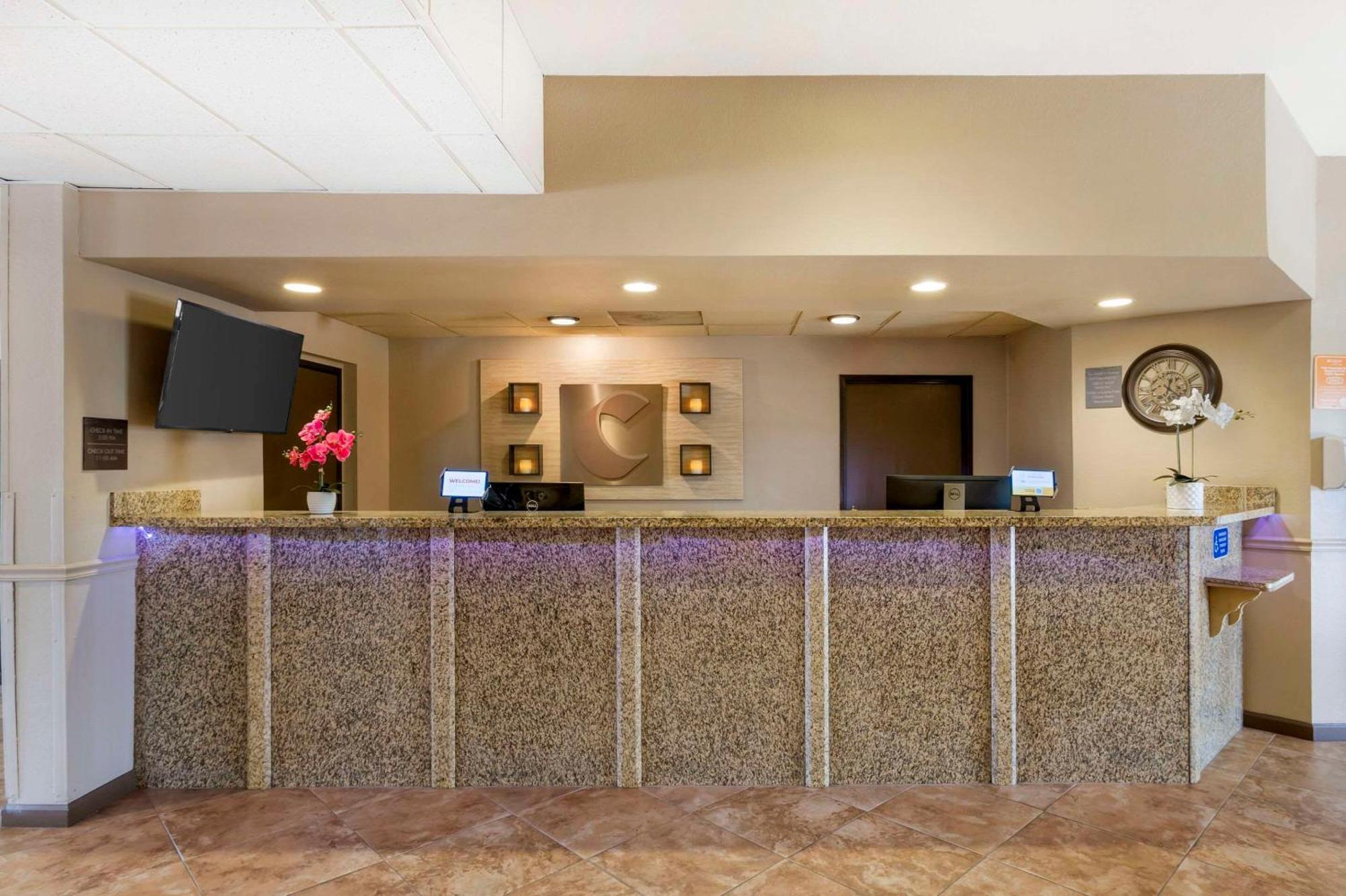 Comfort Inn West Phoenix At 27Th Ave And I-I0 מראה חיצוני תמונה